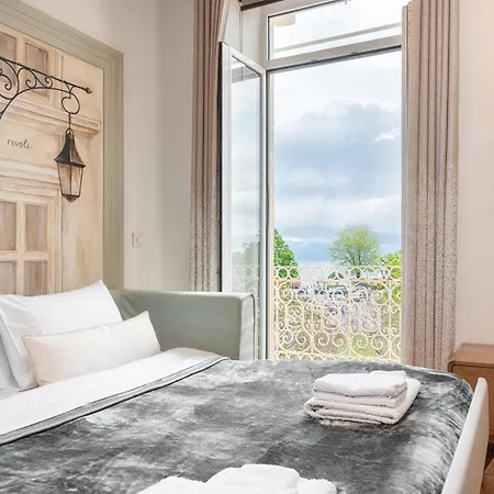 Rivoli Luxurious Seaview In Liston Square Lägenhet *