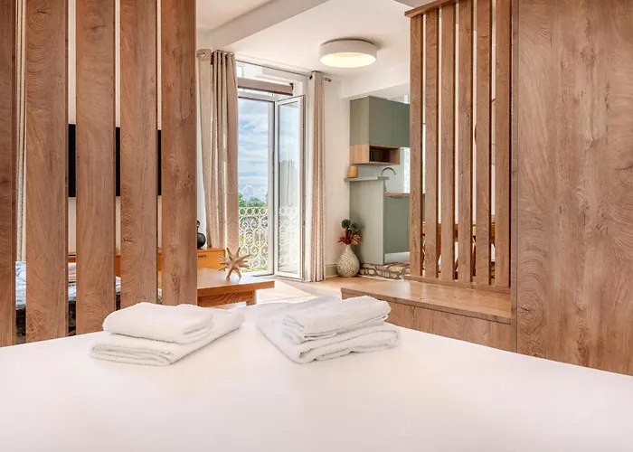 Rivoli Luxurious Seaview In Liston Square アパート
