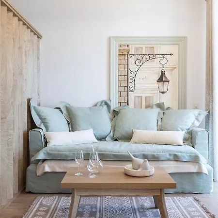 Rivoli Luxurious Seaview In Liston Square *